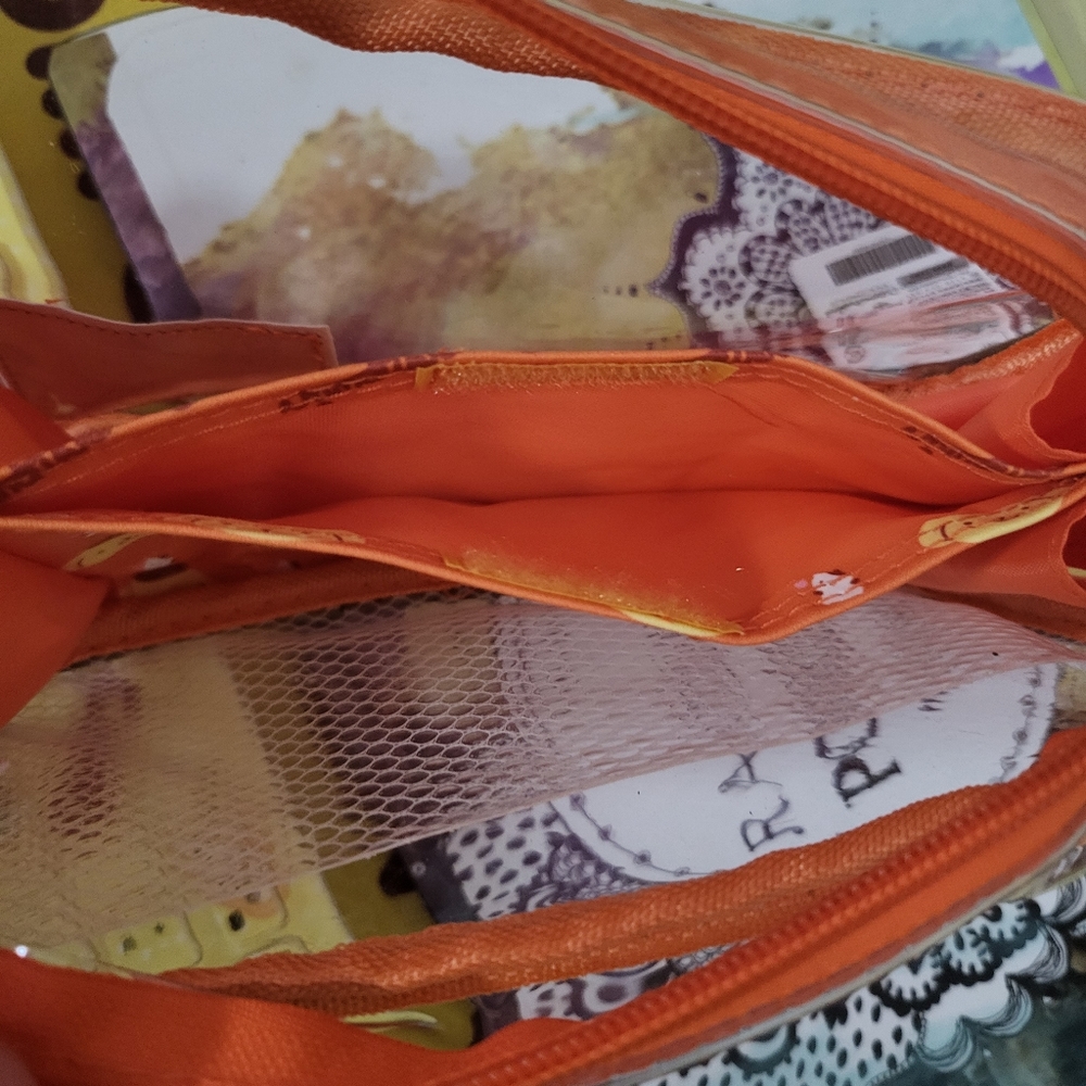 Sanrio License Pompompurin Clear Pouch - Picture 5 of 6